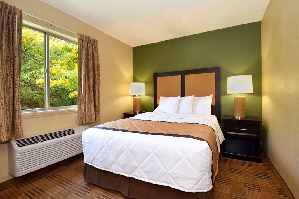 Extended Stay America Select Suites - Raleigh - Cary - Regency Parkway South Habitación foto