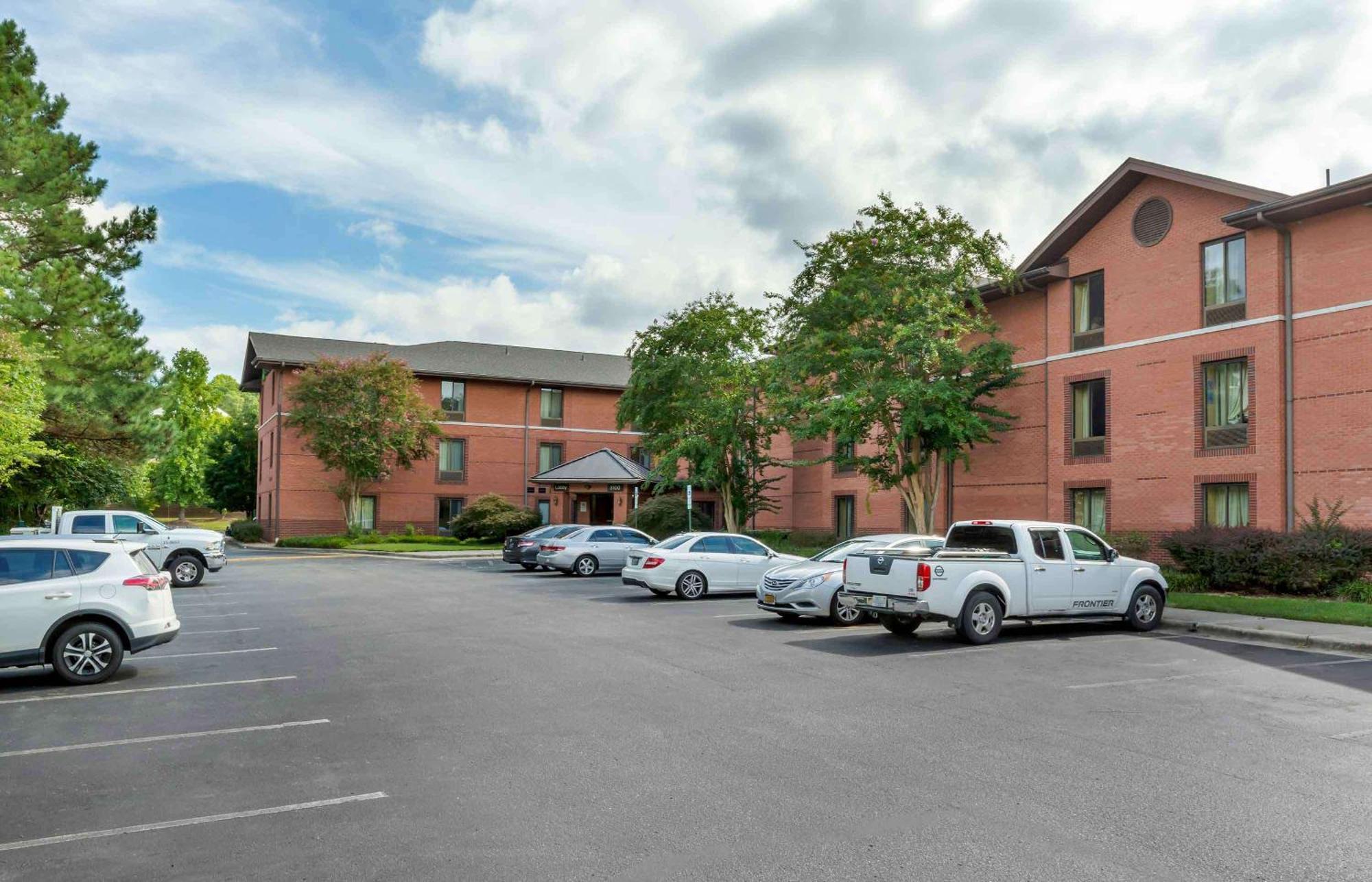 Extended Stay America Select Suites - Raleigh - Cary - Regency Parkway South Exterior foto